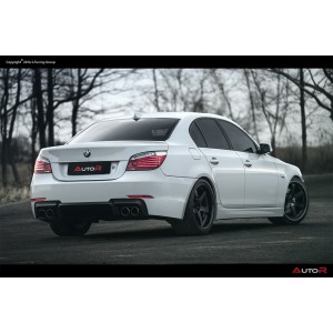 BMW E60 5-řada (03-07) zadní nárazník vzhled F10