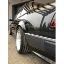 Mercedes Benz E-tř. W124 (84-97) zadní lemy, vzhled 500E